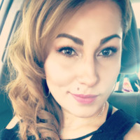 Mayra Flores