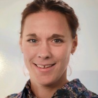 Suzanne van den Broek