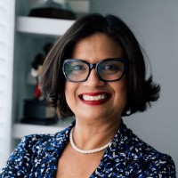 Elaine Raposo