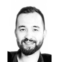 Brian Carmichael 柯岳安