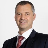 Dr. Wolfgang Henschel