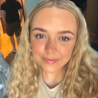 Darcie Undery