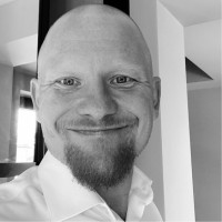 Mickey Mølgaard Larsen