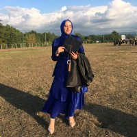 FEYZA TAN