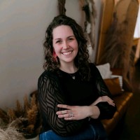 Ariana Pollack, Mba