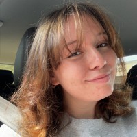 Chloe Levine