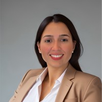 María I López