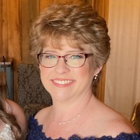 Loriann Volin
