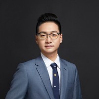 Yongyi Wang
