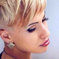 Daphne Seyb