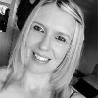 Linette Smith