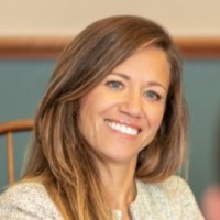 Ilona Davis, Pmp