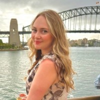 Holly Ellis