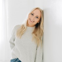 Lauren Constantine
