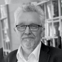 Stephen Barker