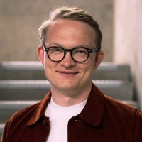 Tom A.
