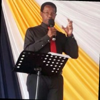 Ephraim Tshimologo Maimane