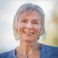Cathy Giles