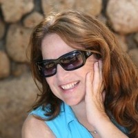 Linda Olmert