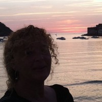 Lora Smet
