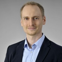 Dr. Oliver Iff