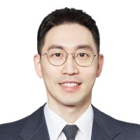 Kwan Lee