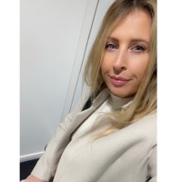 Ceri Dixon