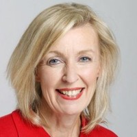 Liz Nicholls