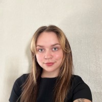 Abigail Comer