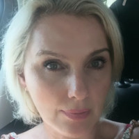 Christine Velázquez