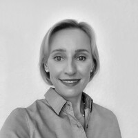 Stefanie Blacklaw, Llm