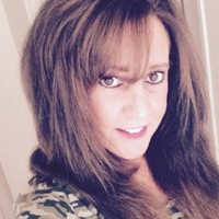 Lisa Perrone