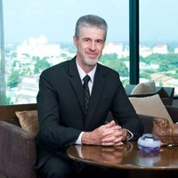 Barry Tevelen