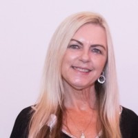 Victoria Robertson