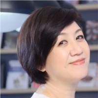 Monique Hou