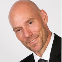 Dr. Oliver Geiss