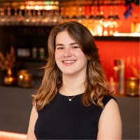 Neele Van Casteren