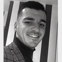 Yann Leon