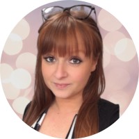 Roxane Holat