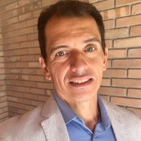 Marcio Roberto de Oliveira