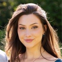 Megan Lowe