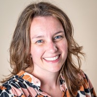 Yvonne Taal