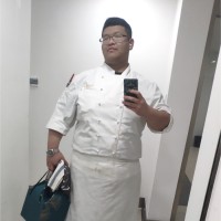 黄逸晨