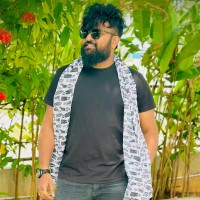 Mangesh Z