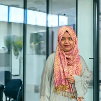 Shahida M
