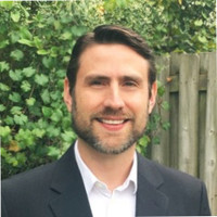 Dr. Gabriel Busquets, DC