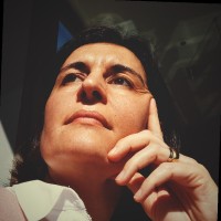 Sandra R Lourenço