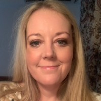 Dr Lisa Tomlinson