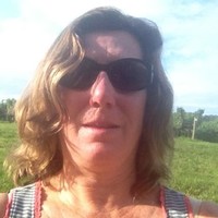 Lesley A Varnadore