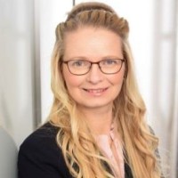 Yvonne Korn